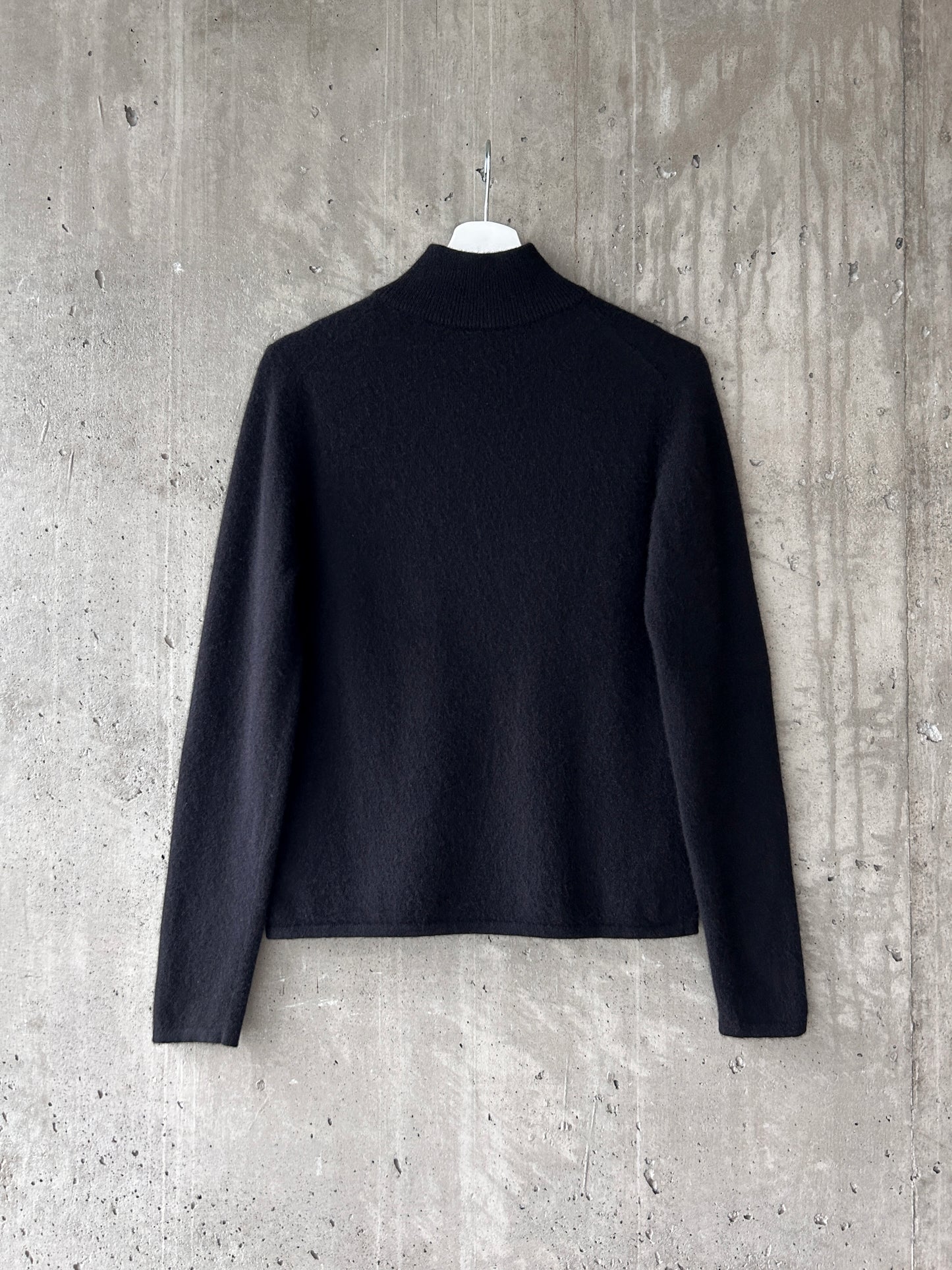 Della Spiga black cashmere knit mock neck sweater