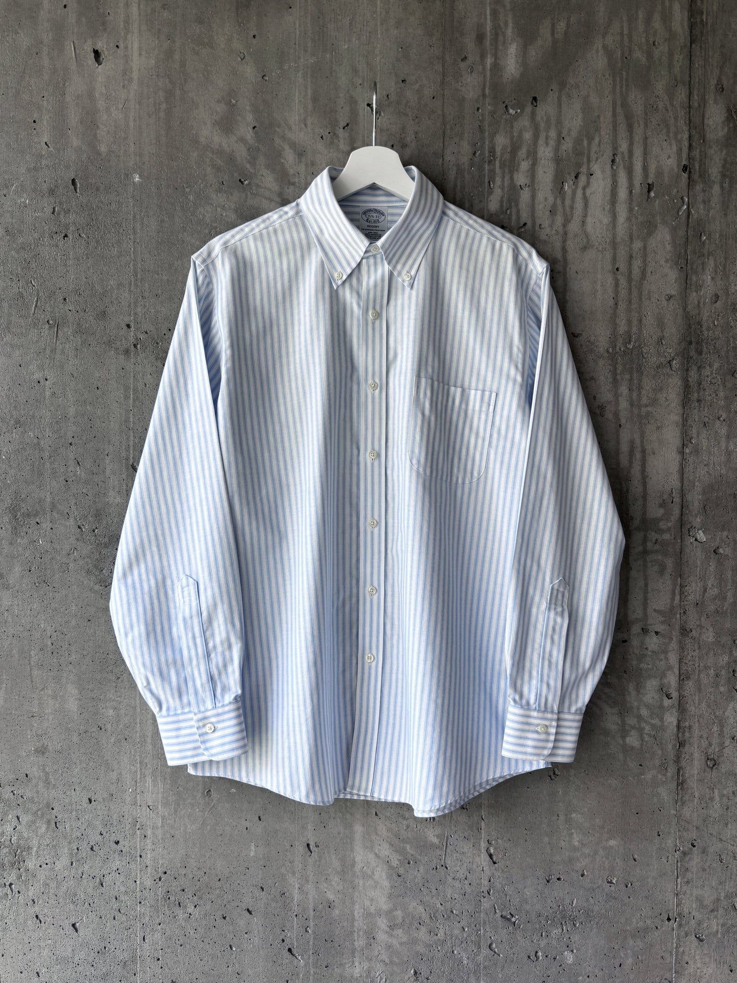 Brooks Brothers white/blue striped cotton button-down shirt