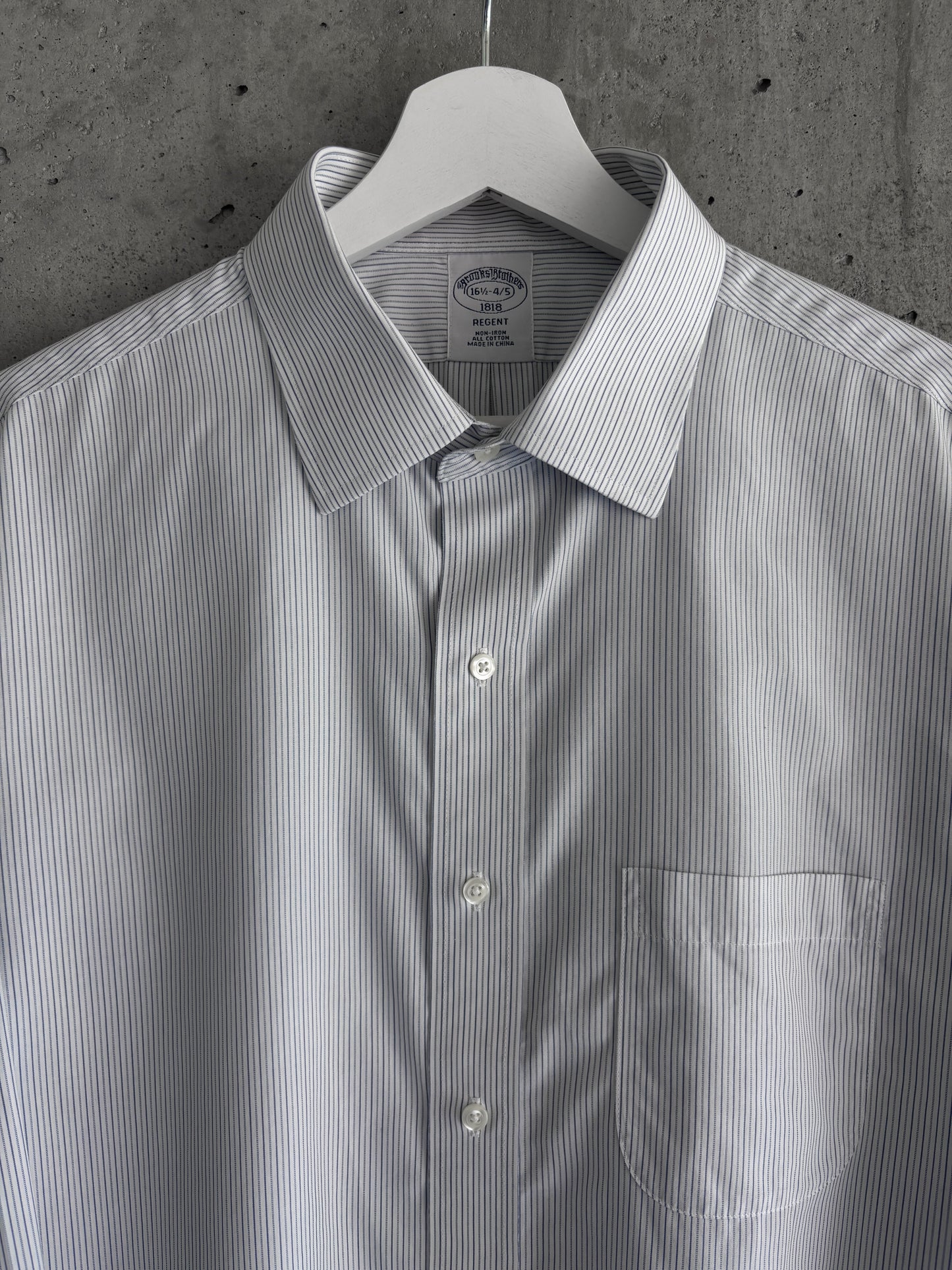 Brooks Brothers white/blue striped cotton button-up shirt