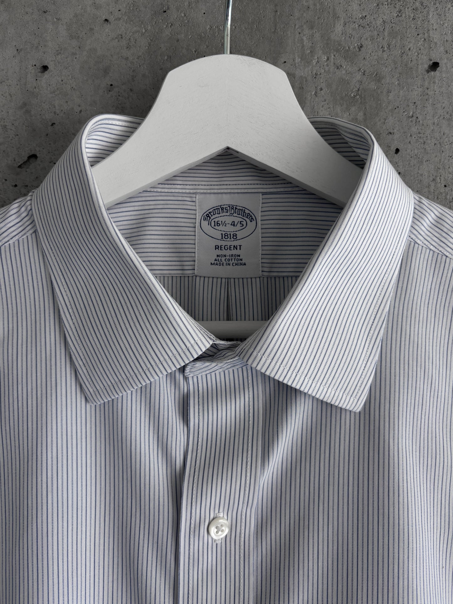 Brooks Brothers white/blue striped cotton button-up shirt