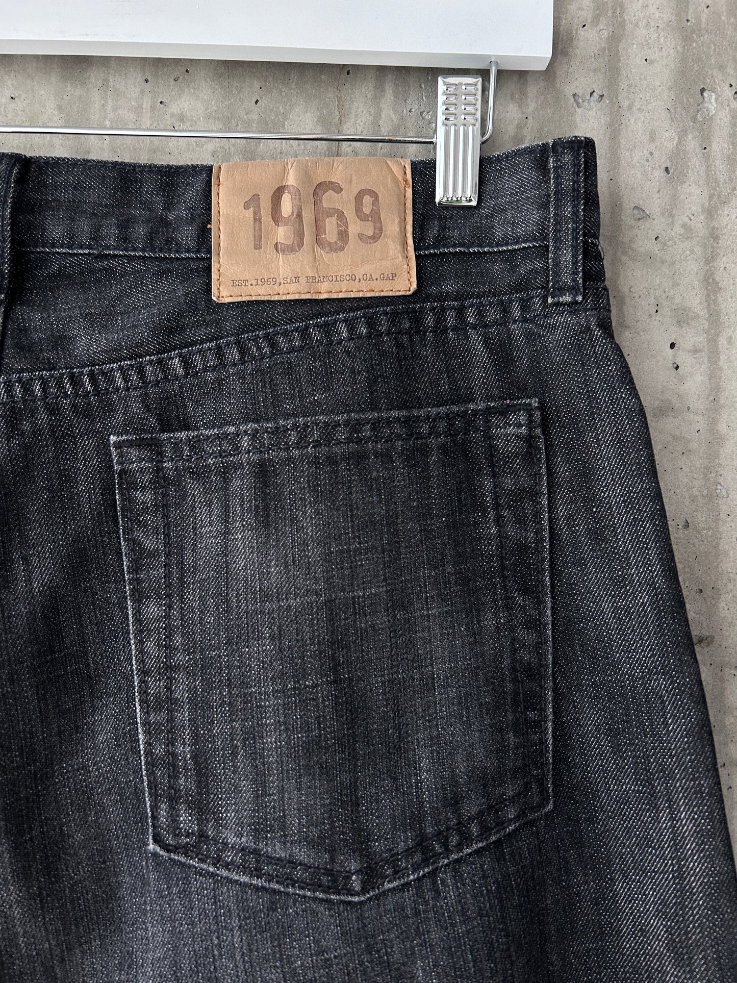 GAP 1969 washed black denim loose fit straight leg jeans