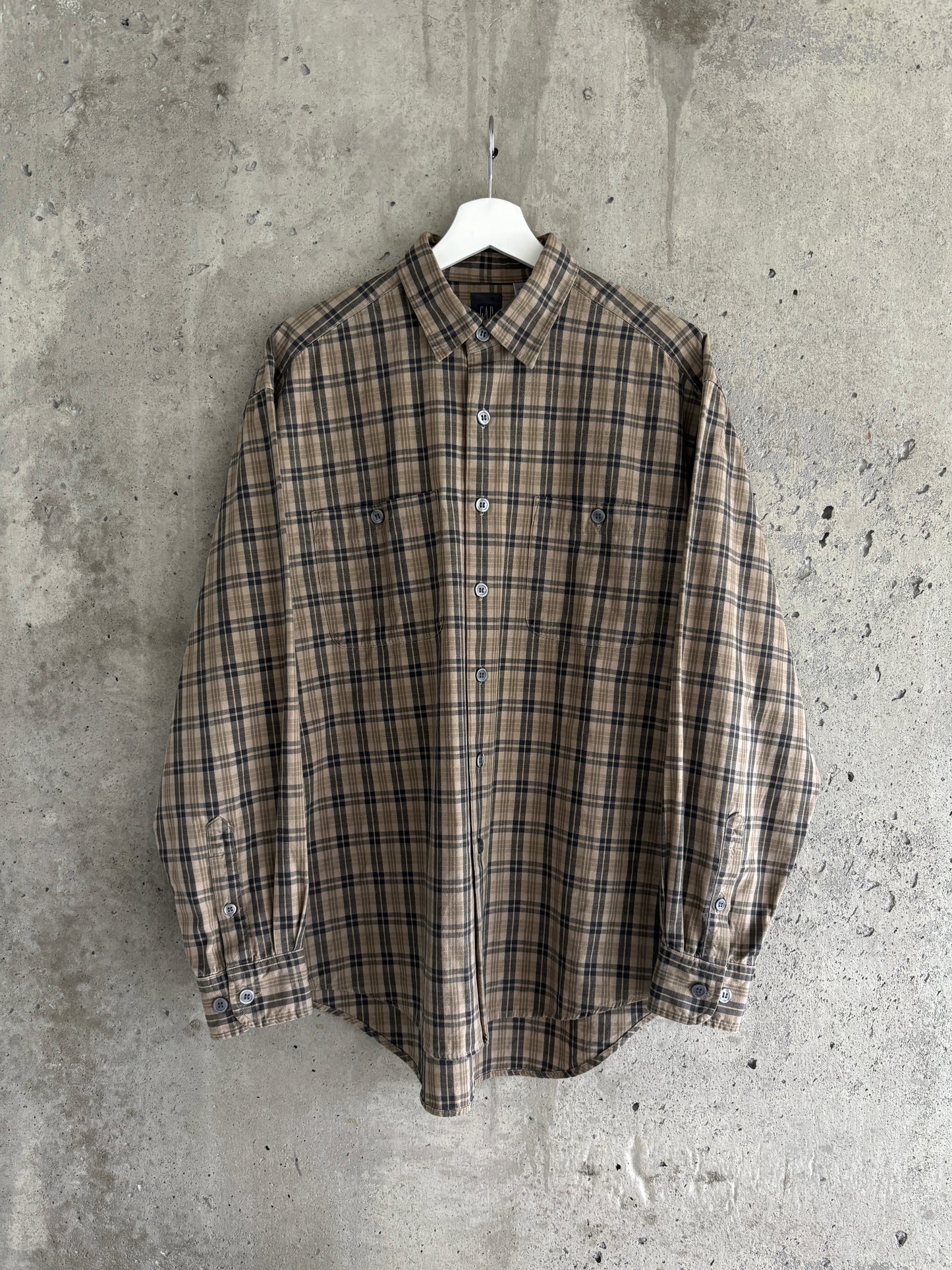 GAP tan/khaki/black plaid cotton button-up shirt