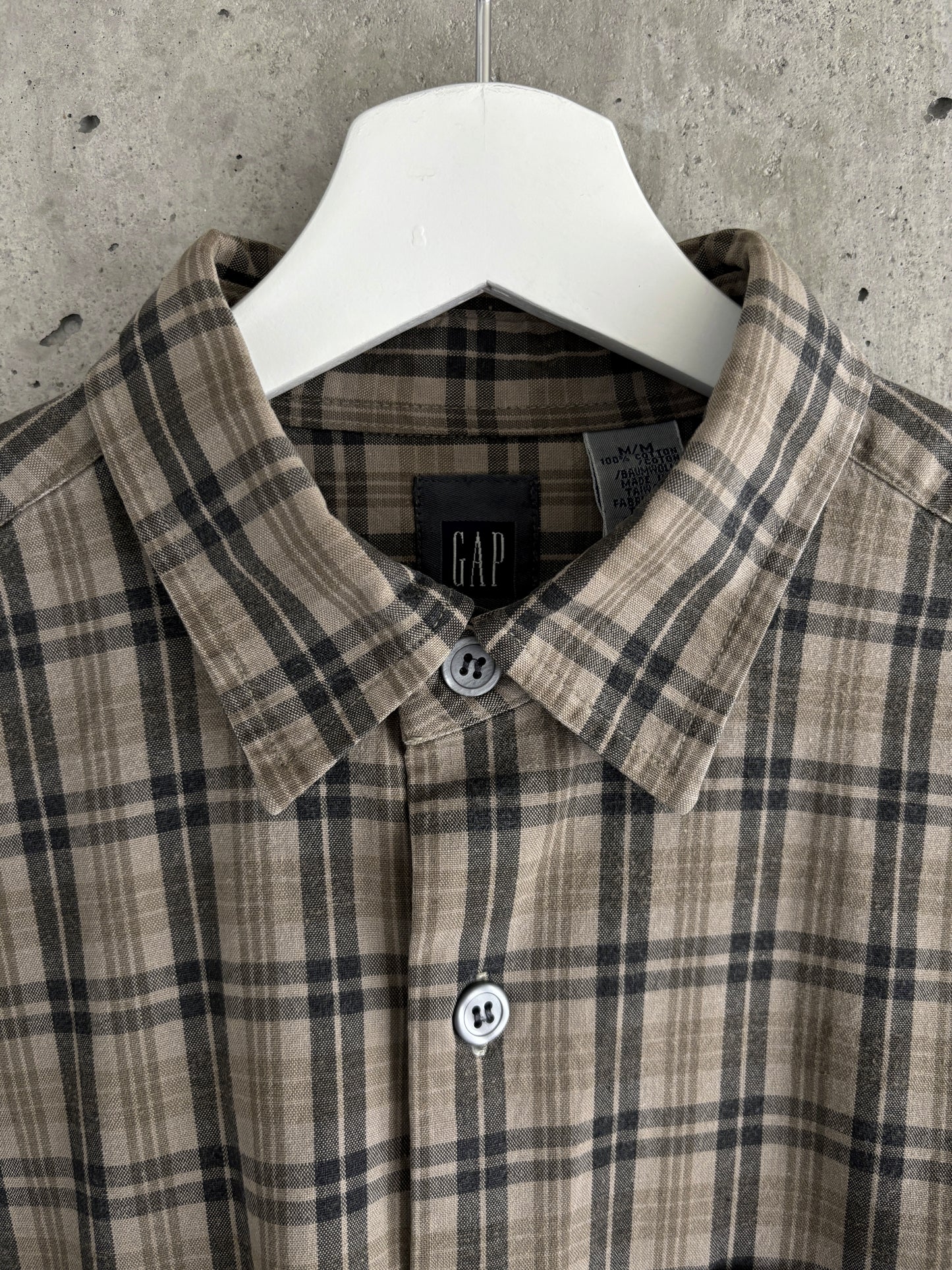 GAP tan/khaki/black plaid cotton button-up shirt