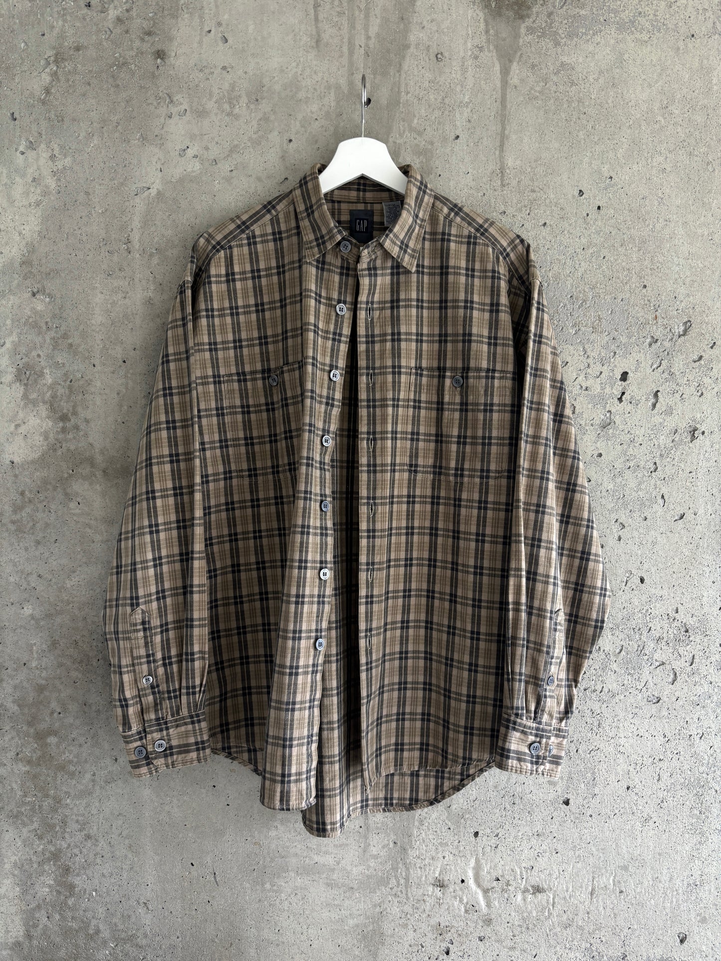 GAP tan/khaki/black plaid cotton button-up shirt