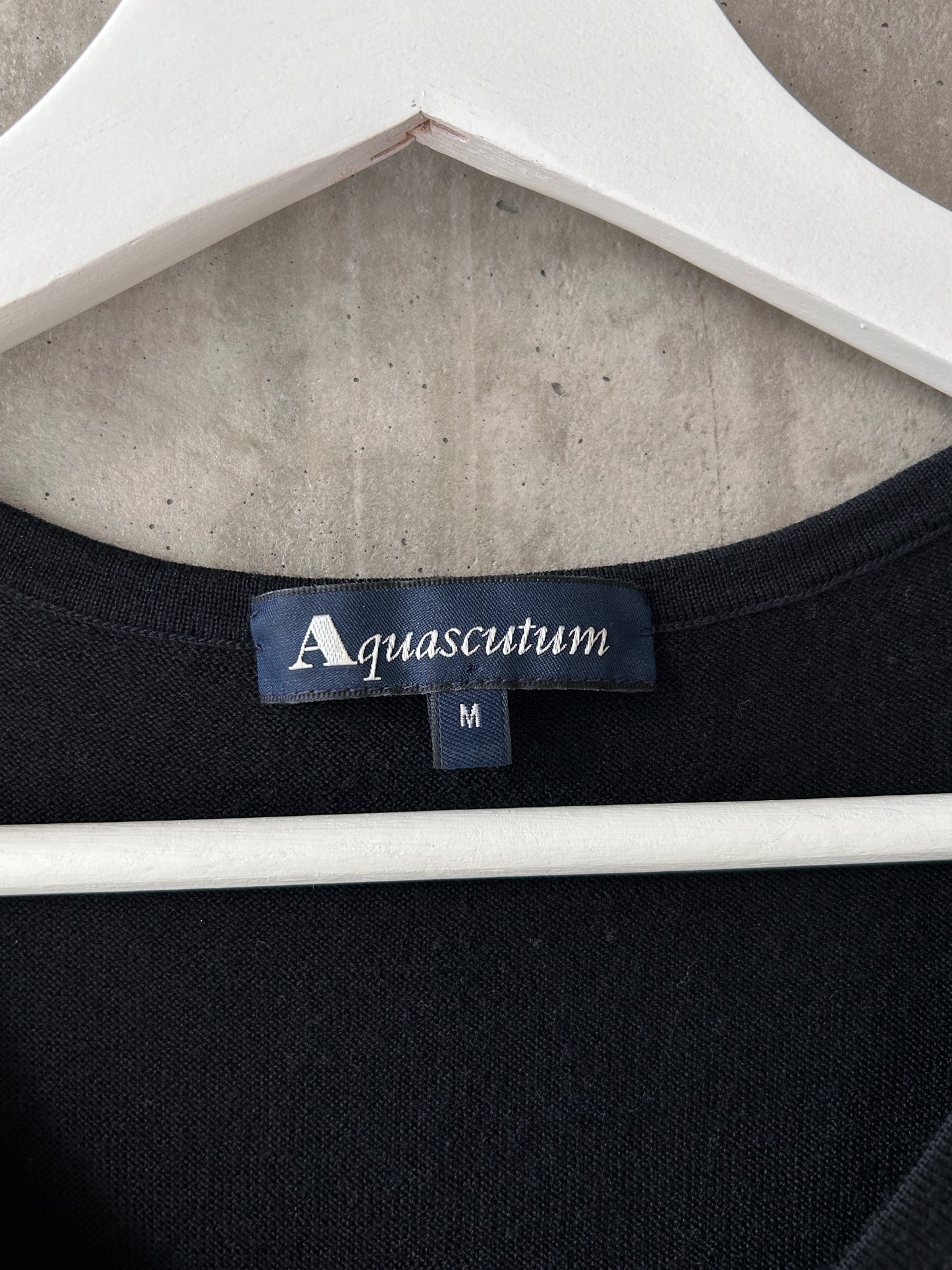 Aquascutum black wool-silk knit sleeveless top
