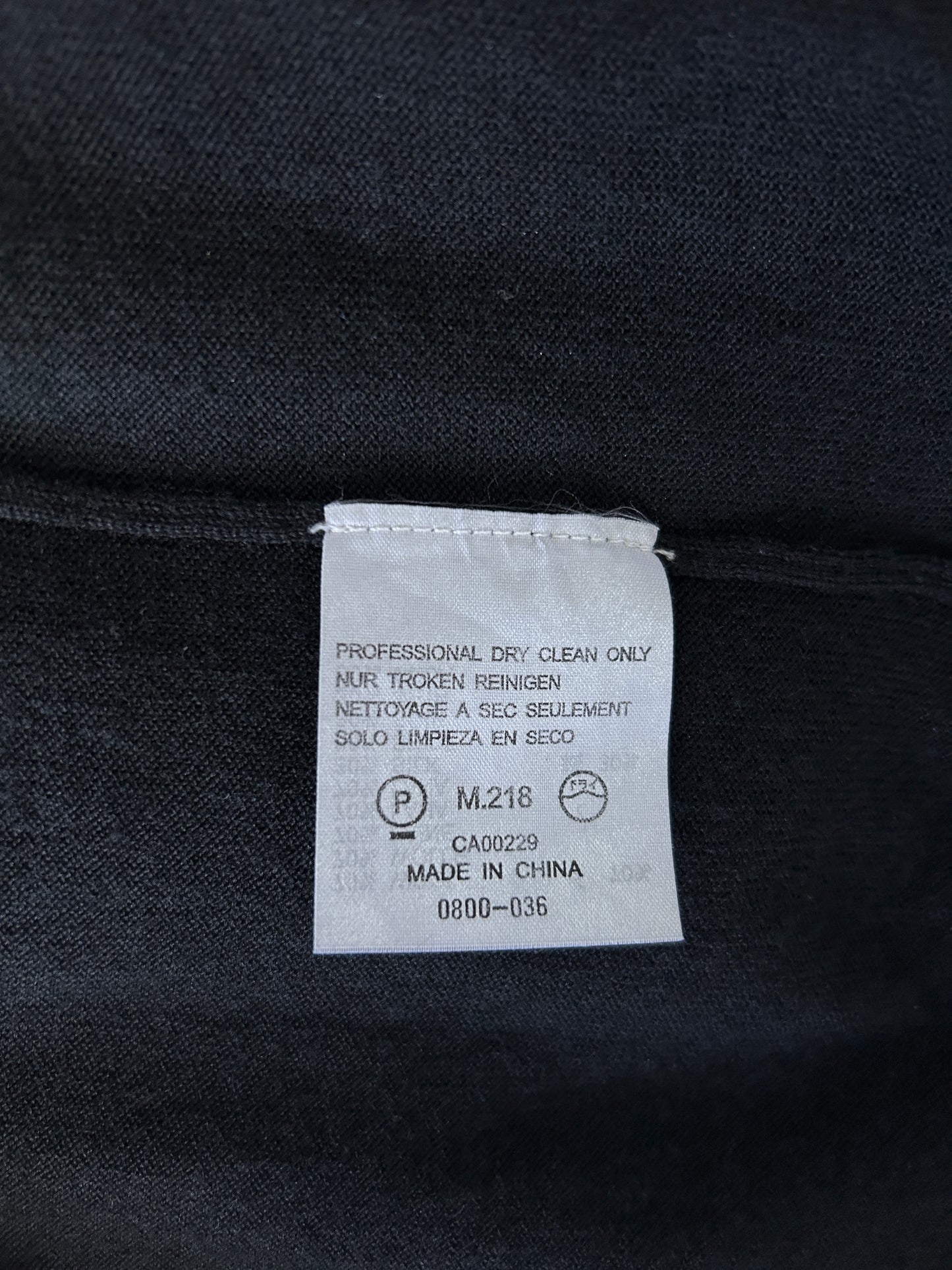 Aquascutum black wool-silk knit sleeveless top