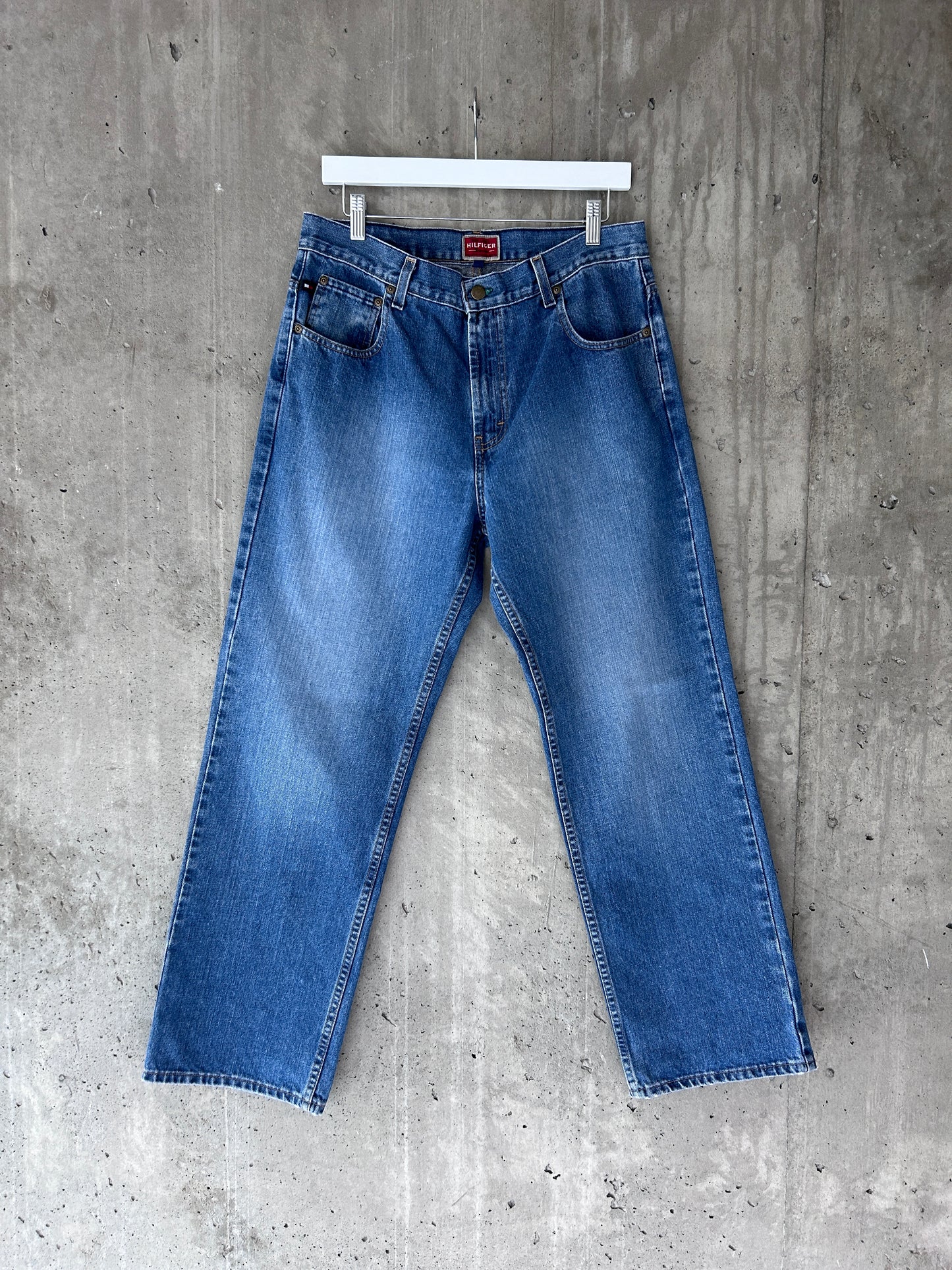 Tommy Hilfiger blue mid wash denim relaxed straight leg jeans