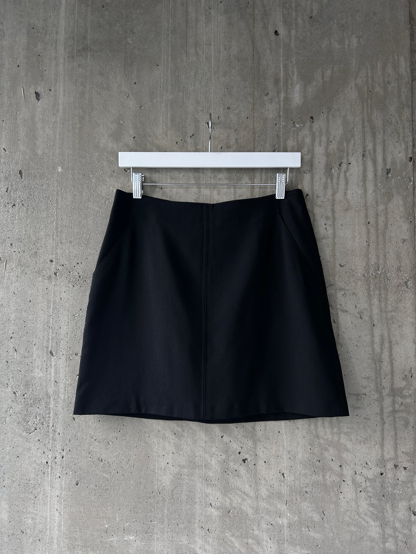 DKNY black wool mini skirt with pockets