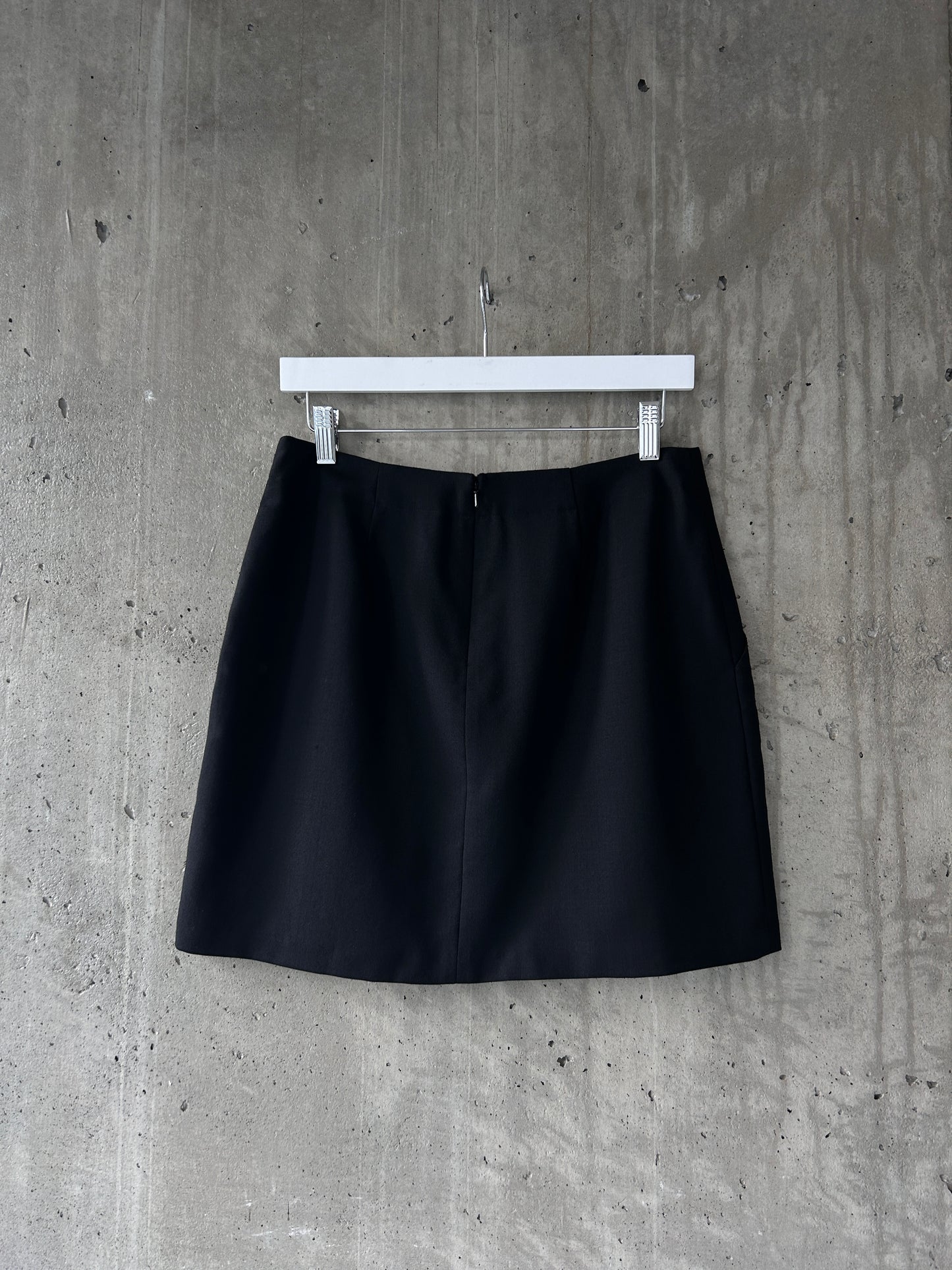 DKNY black wool mini skirt with pockets