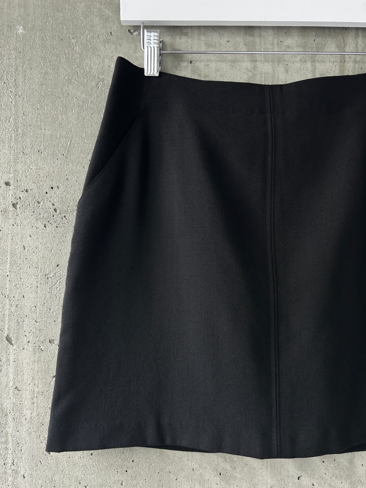 DKNY black wool mini skirt with pockets