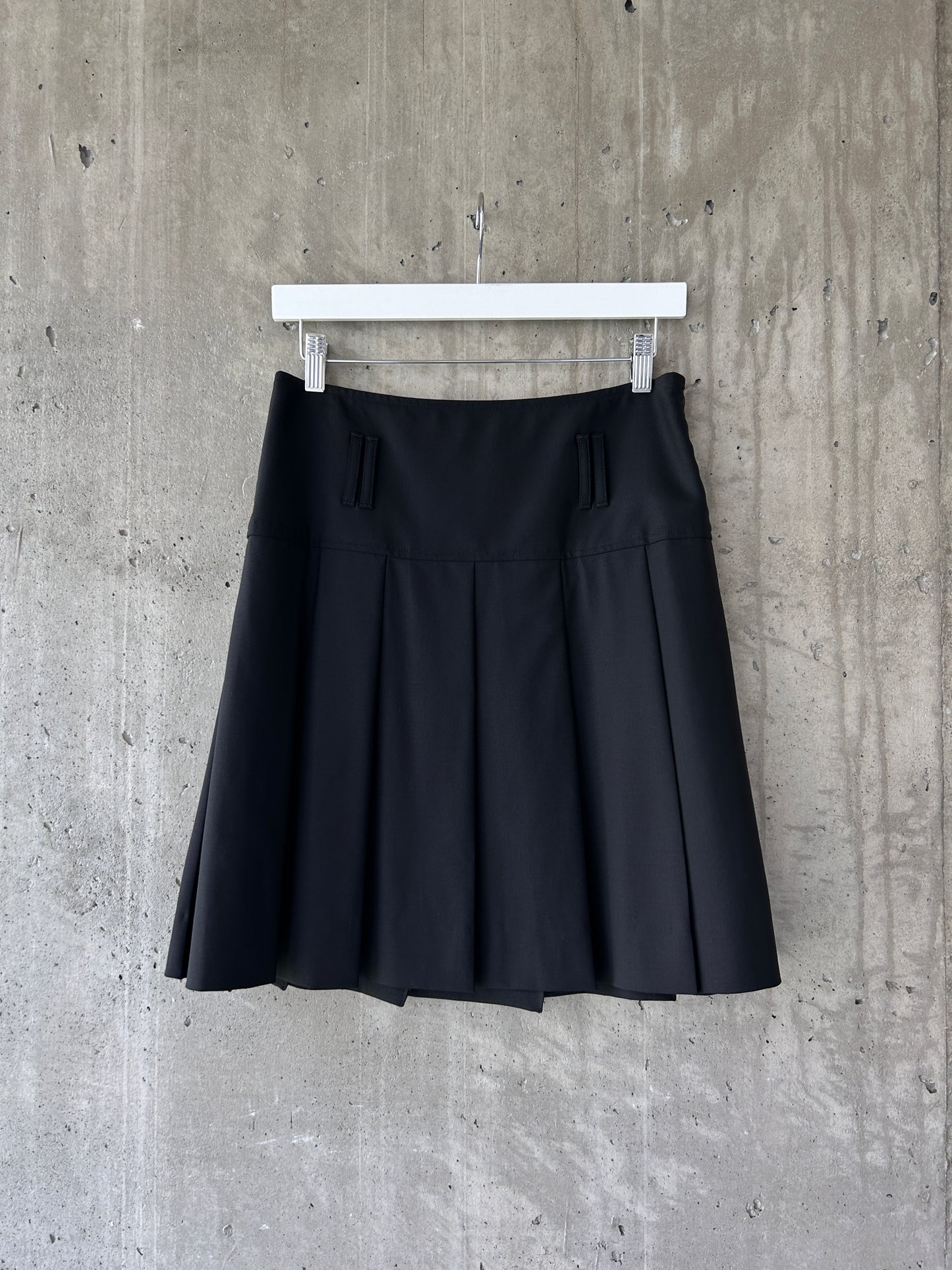 Theory black stretch wool pleated midi skirt with belt loops