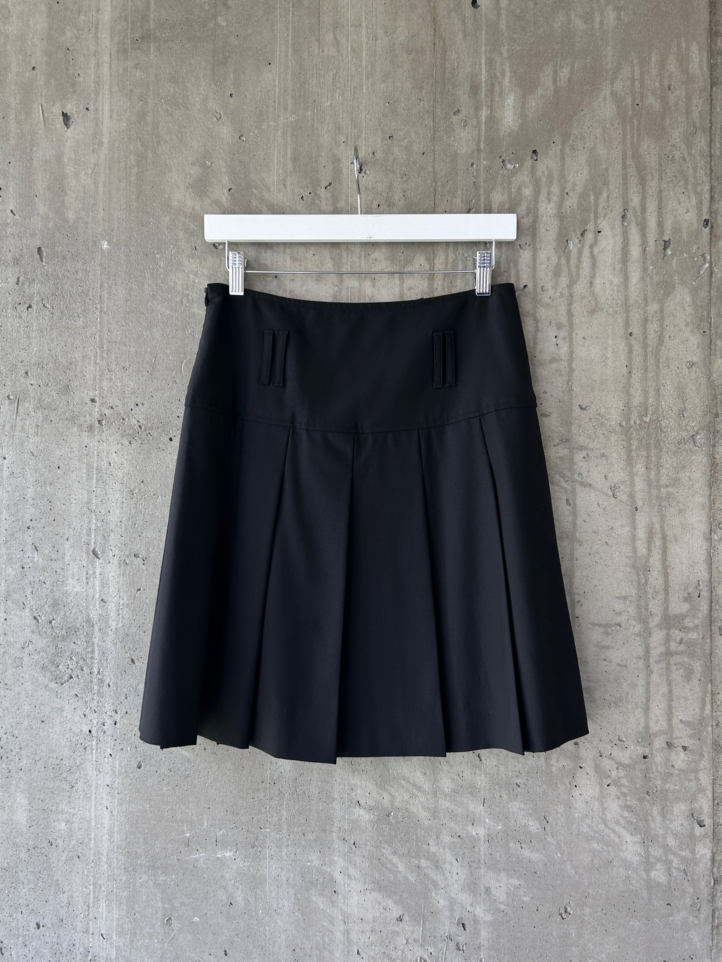 Theory black stretch wool pleated midi skirt with belt loops