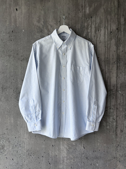 Brooks Brothers white/blue striped cotton button-down shirt