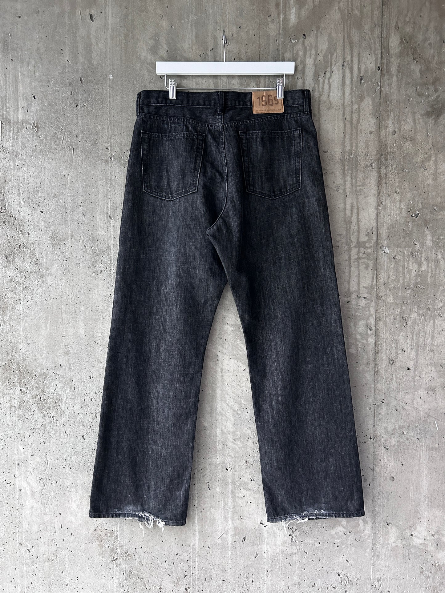 GAP 1969 washed black denim loose fit straight leg jeans