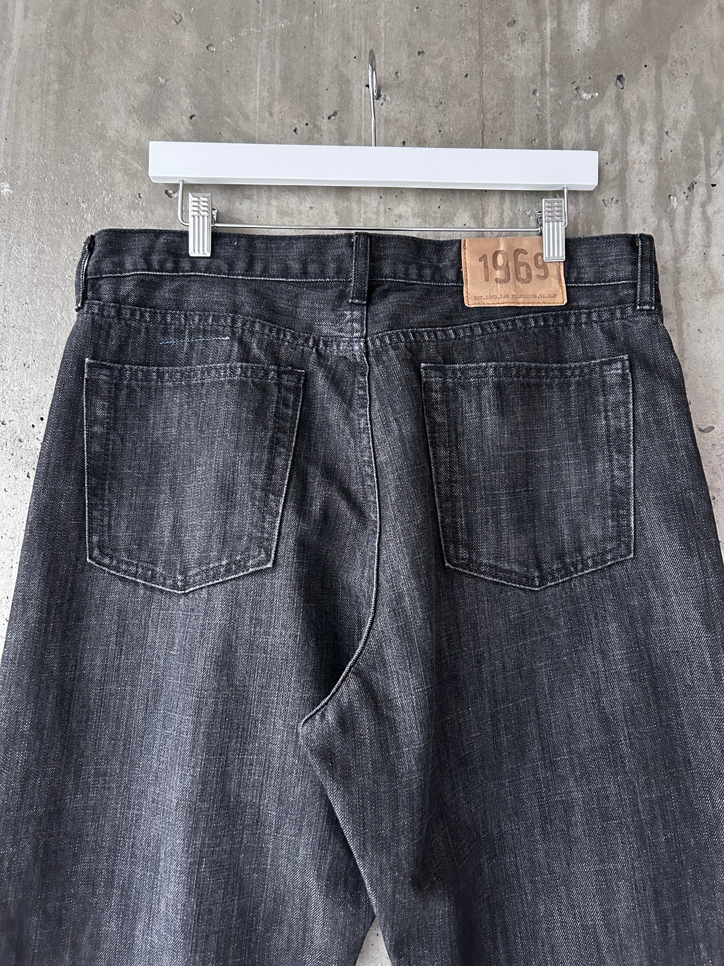 GAP 1969 washed black denim loose fit straight leg jeans